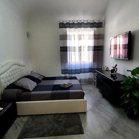 Rooms Cris Pisa Bagian luar foto