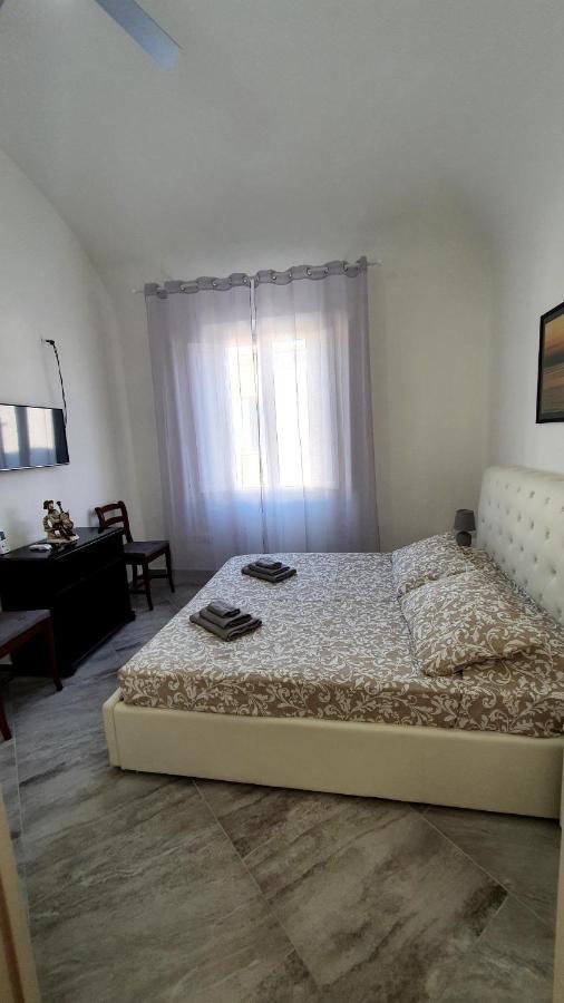 Rooms Cris Pisa Bagian luar foto